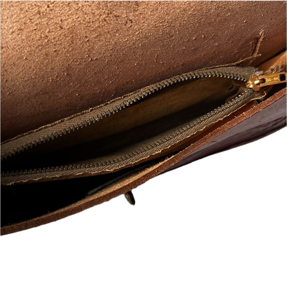 Vintage and Rare Hand Tooled Leather Map Satchel for Belt - Picture 7 of 7